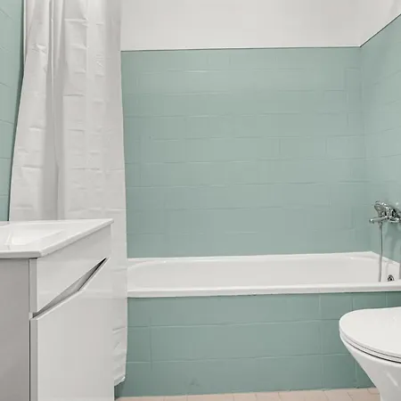 Maison d'hôtes Wonderful Shared In Alfornelos - Near Metro! Lisboa