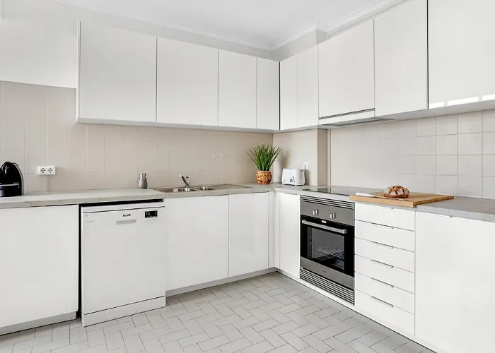 Wonderful Shared In Alfornelos - Near Metro! * Lissabon