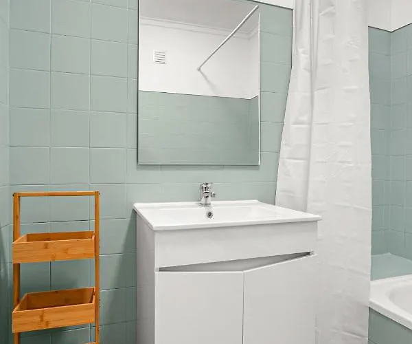 Wonderful Shared In Alfornelos - Near Metro! * Lissabon